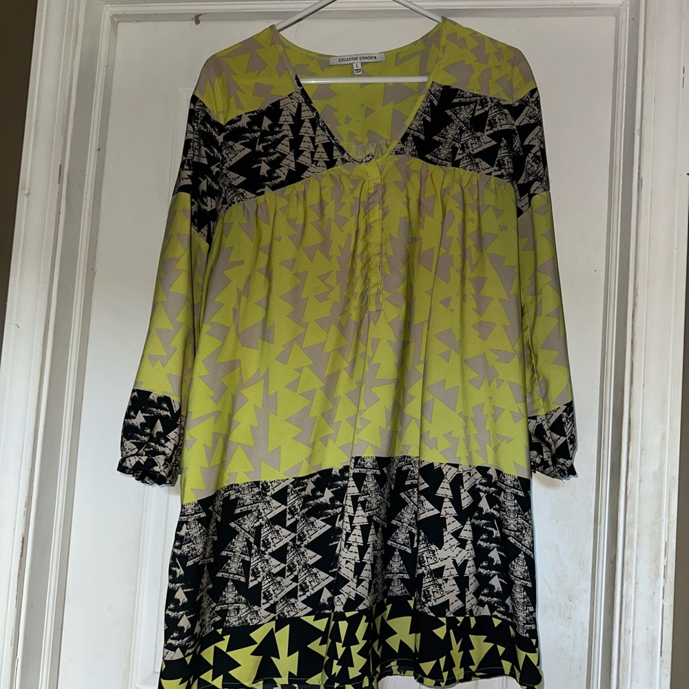 Collective Concepts Yellow and Black Long Sleeve Dress